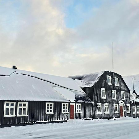 Bryggjan Boutique Hotel アークレイリ エクステリア 写真