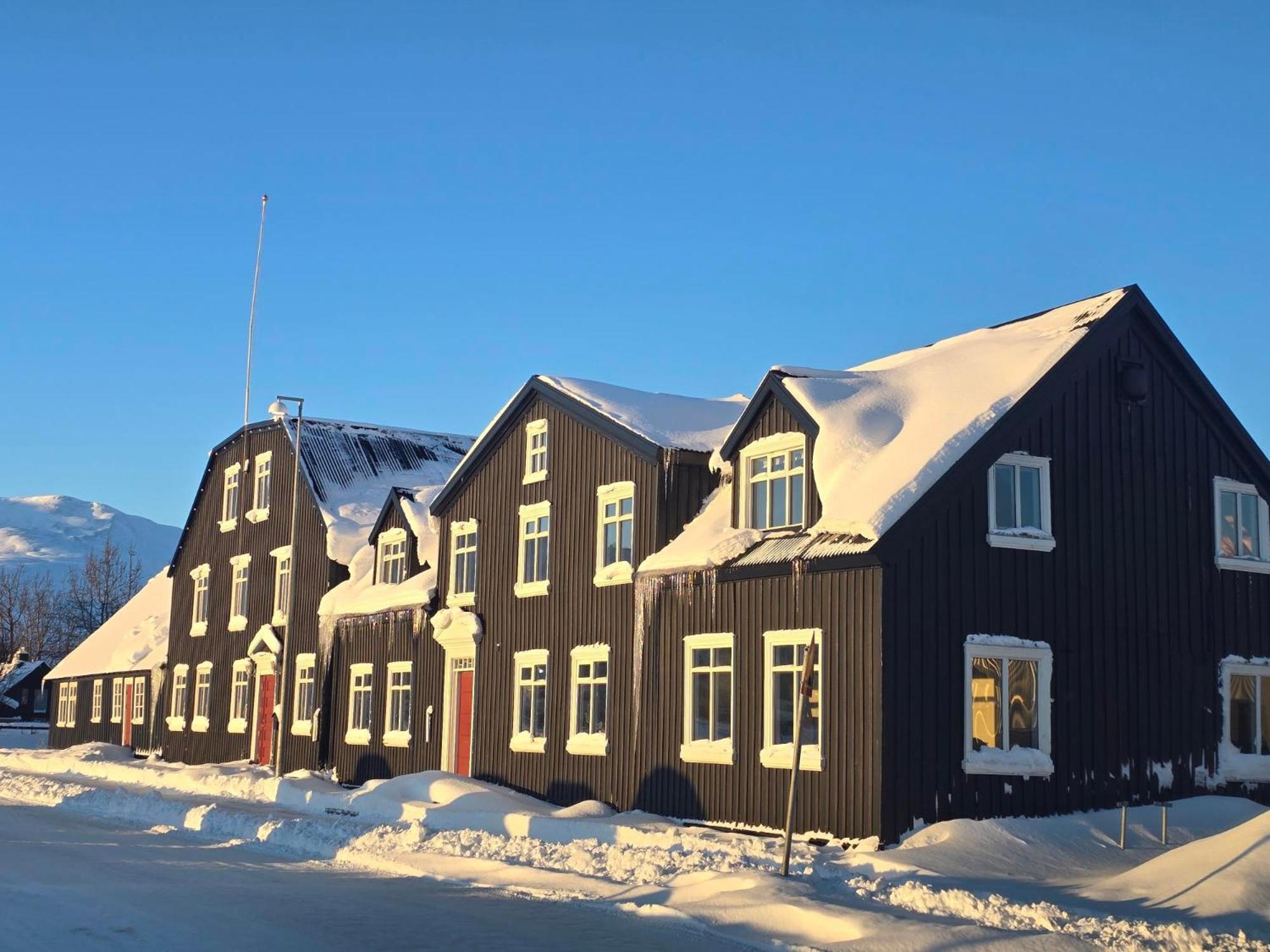 Bryggjan Boutique Hotel アークレイリ エクステリア 写真